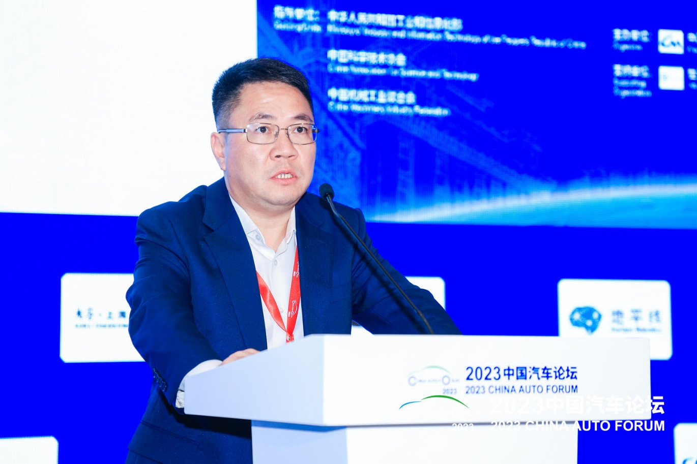 李峰：嘉定将持续深耕智能网联、智慧交通、智慧城市
