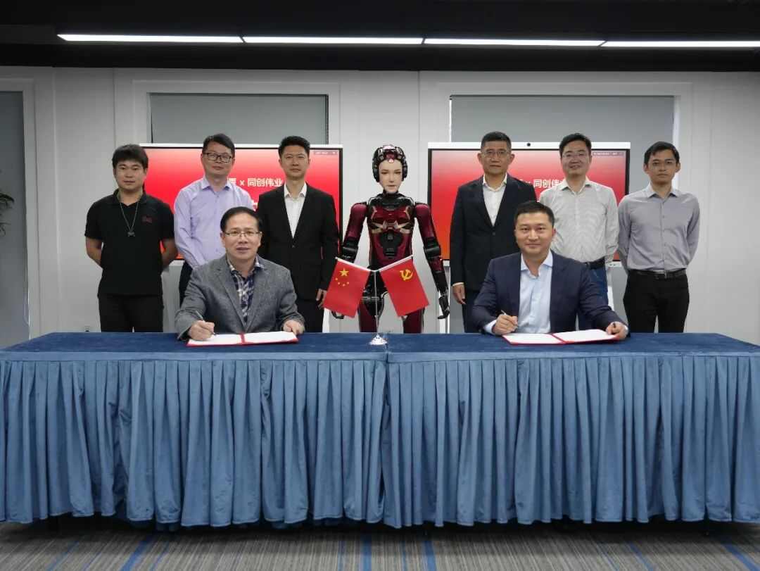 数字华夏：AGI 时代的人形机器人破局者与场景化商业先锋